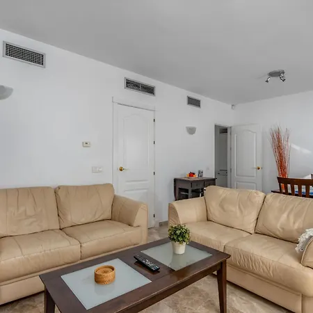 Apartment Naranjos *